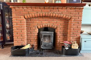Lounge Feature- click for photo gallery